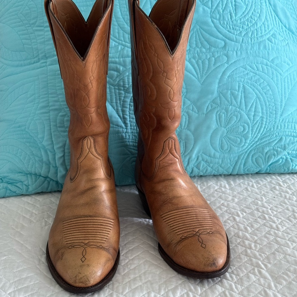 Lucchese Men’s Handmade Cowboy Boots